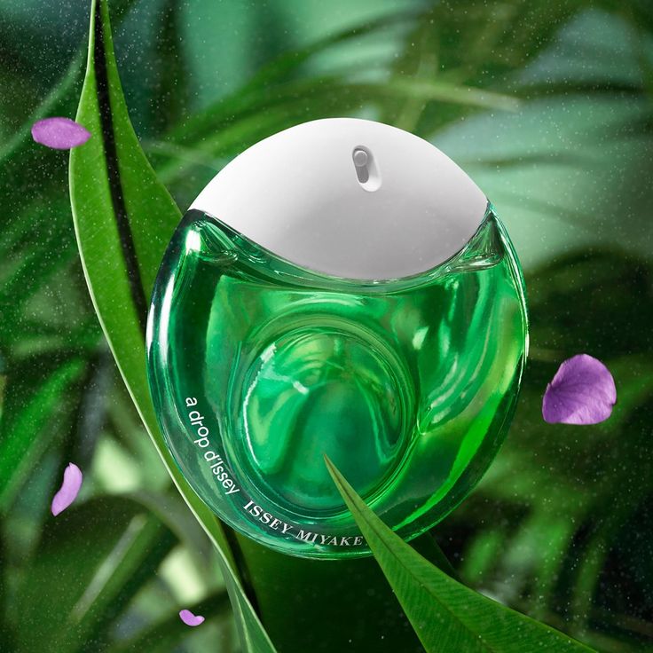 A Drop D'issey Essentielle by Issey Miyake EDP